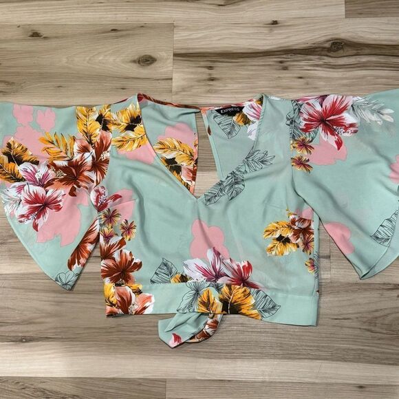 Express Open Back Floral Tie Blouse Women’s Small - Picture 1 of 4